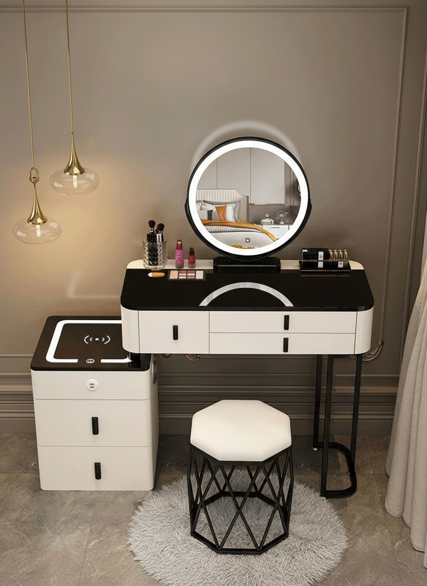 Toaletka 3w1 z LED, ładowaniem bezprzewodowym i głośnikiem Bluetooth