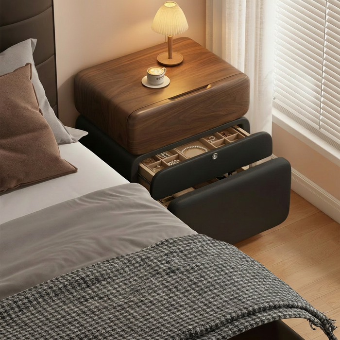 CubeWood Nachttisch – eine skulpturale Form, inspiriert von einem Holzblock. Czarny / 40 x 40 x 50 cm / Mit einem Fingerabdruck